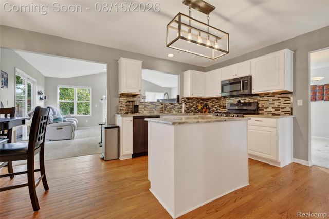 6167 Foxfire Circle, Independence Charter Township, MI 48346