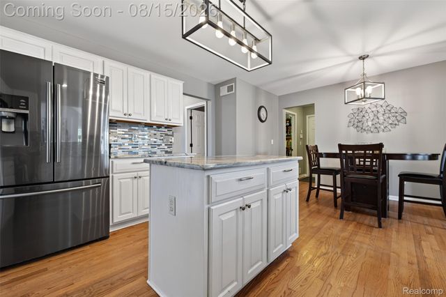 6167 Foxfire Circle, Independence Charter Township, MI 48346