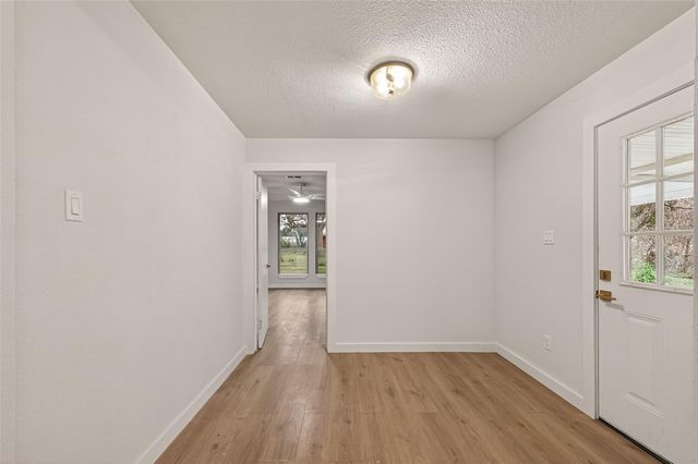 325 Hargett Street, Clute, TX 77531