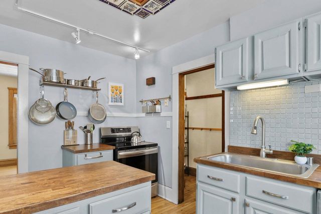 209 Jackson Street, Madison, WI 53704