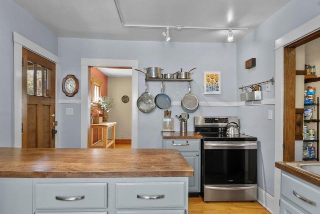 209 Jackson Street, Madison, WI 53704