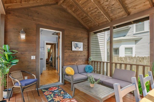 209 Jackson Street, Madison, WI 53704