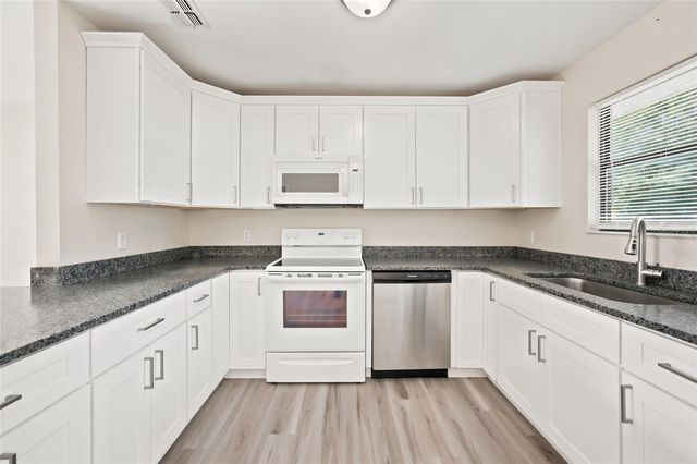 6322 NW 65TH COURT, Ocala, FL 34482