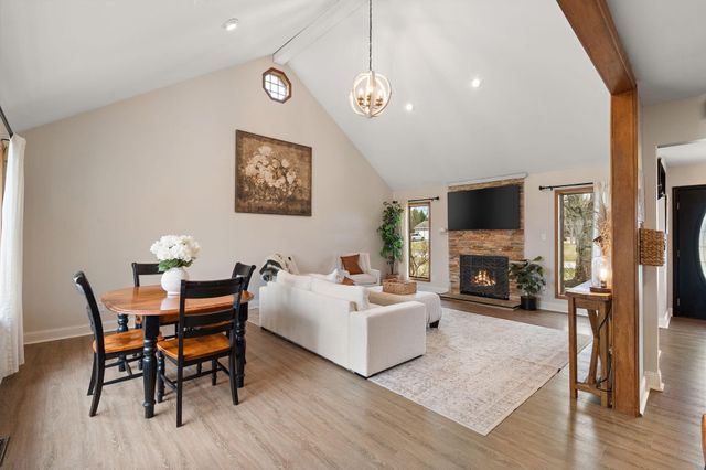 411 Forest View Drive, Valparaiso, IN 46385