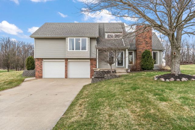 411 Forest View Drive, Valparaiso, IN 46385
