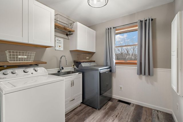 411 Forest View Drive, Valparaiso, IN 46385