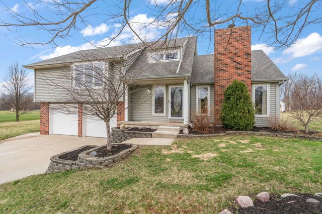 411 Forest View Drive, Valparaiso, IN 46385