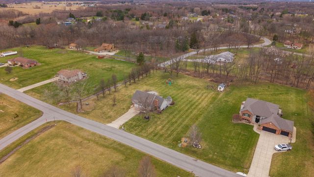 411 Forest View Drive, Valparaiso, IN 46385