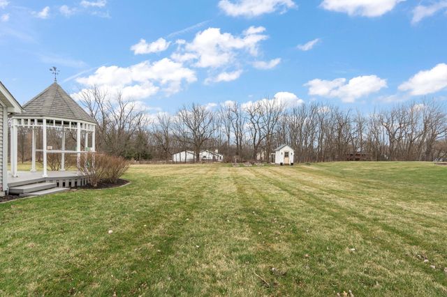 411 Forest View Drive, Valparaiso, IN 46385