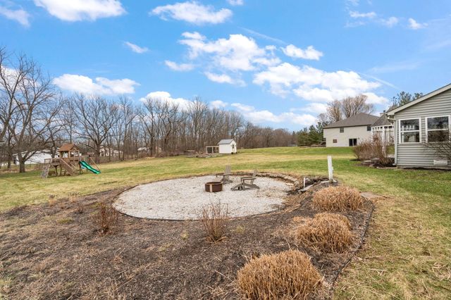 411 Forest View Drive, Valparaiso, IN 46385