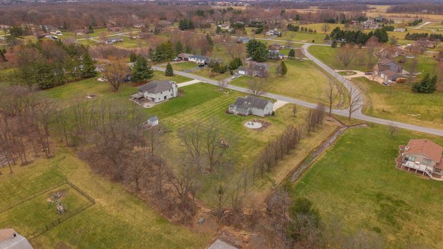 411 Forest View Drive, Valparaiso, IN 46385