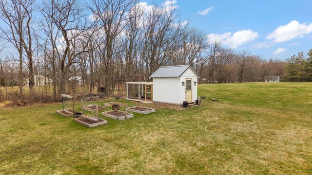 411 Forest View Drive, Valparaiso, IN 46385