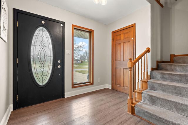 411 Forest View Drive, Valparaiso, IN 46385