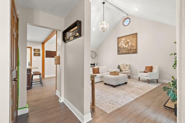 411 Forest View Drive, Valparaiso, IN 46385