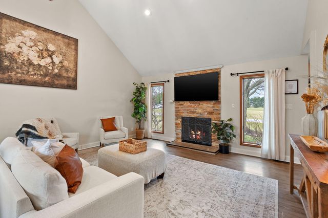 411 Forest View Drive, Valparaiso, IN 46385