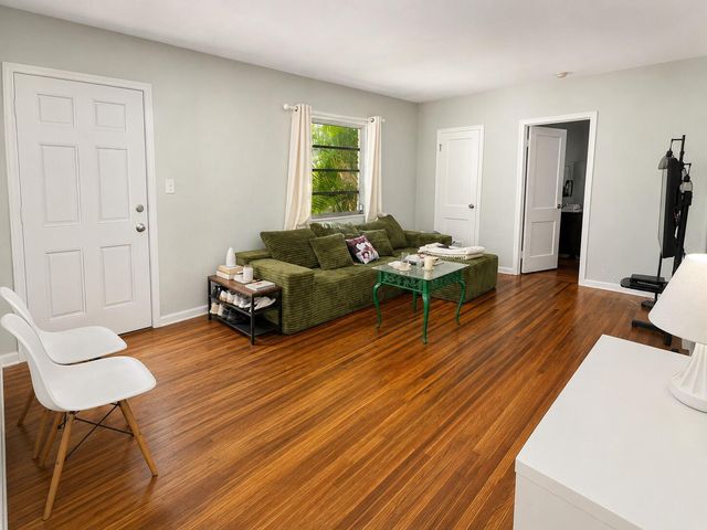 916 SW 8th Avenue 1-4, Fort Lauderdale, FL 33315