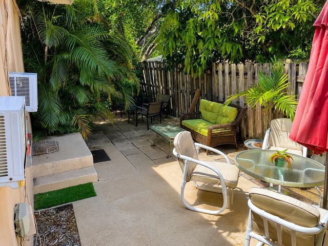 916 SW 8th Avenue 1-4, Fort Lauderdale, FL 33315