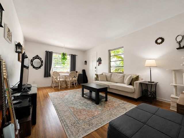 916 SW 8th Avenue 1-4, Fort Lauderdale, FL 33315