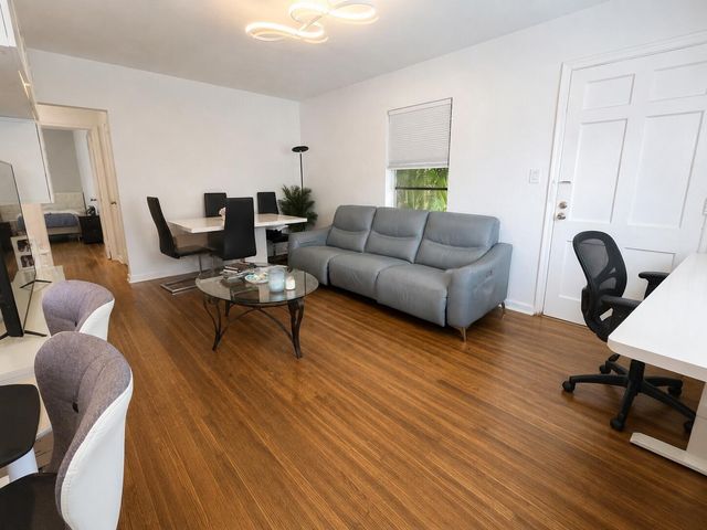 916 SW 8th Avenue 1-4, Fort Lauderdale, FL 33315