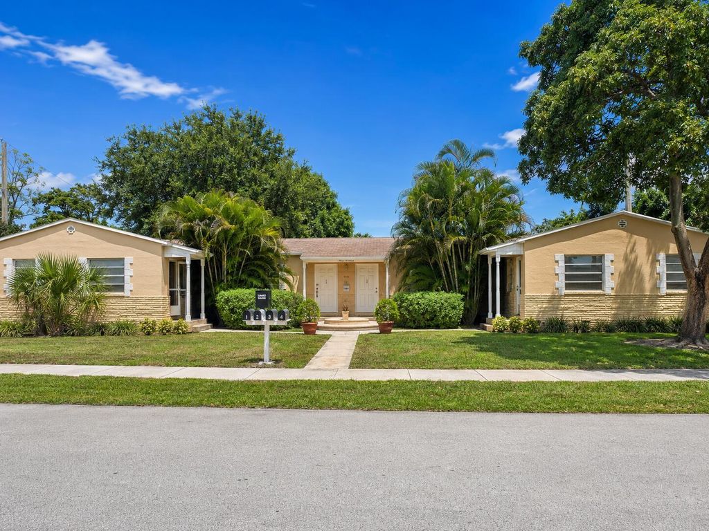 916 SW 8th Avenue 1-4, Fort Lauderdale, FL 33315