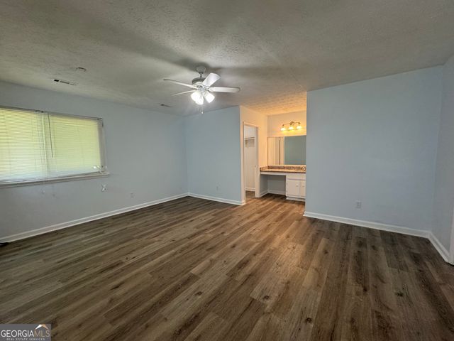 8249 Creekline Court, Riverdale, GA 30274