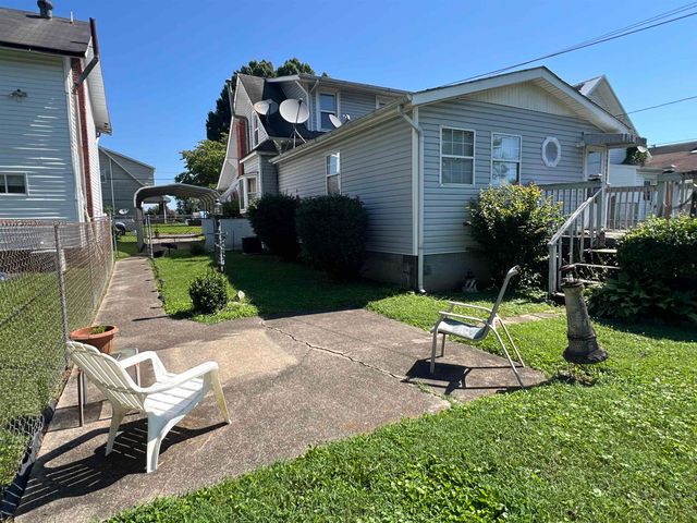 2789 Emmons Avenue, Huntington, WV 25701