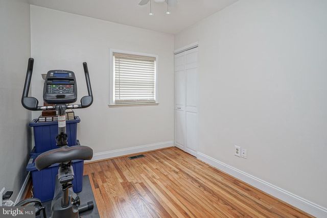 65 E MAPLE AVE, Bellmawr, NJ 08031