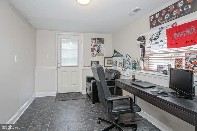 65 E MAPLE AVE, Bellmawr, NJ 08031