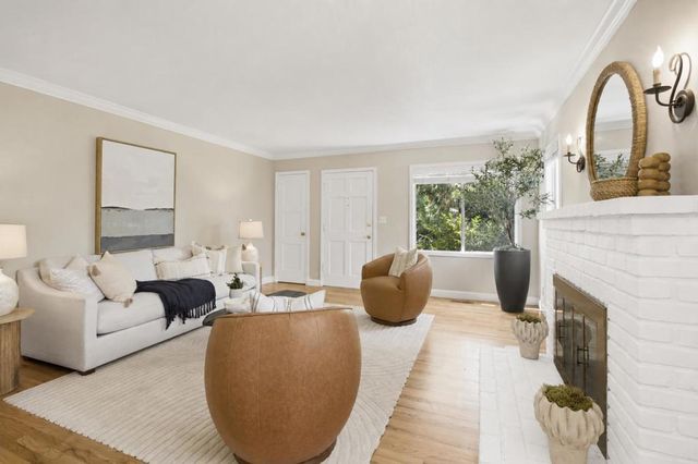 3723 Alameda De Las Pulgas, Menlo Park, CA 94025