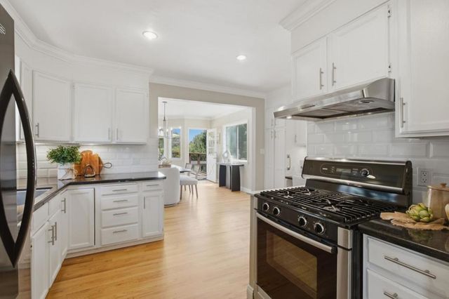 3723 Alameda De Las Pulgas, Menlo Park, CA 94025