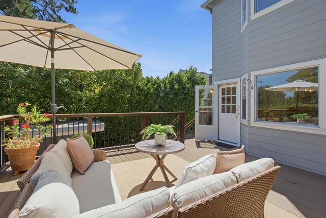 3723 Alameda De Las Pulgas, Menlo Park, CA 94025