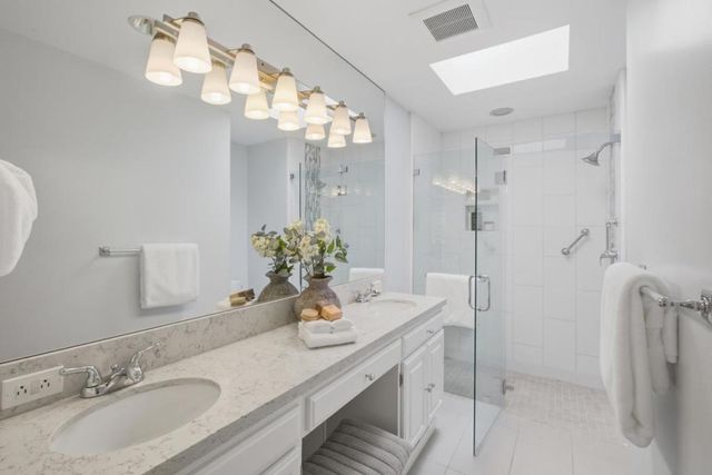 3723 Alameda De Las Pulgas, Menlo Park, CA 94025