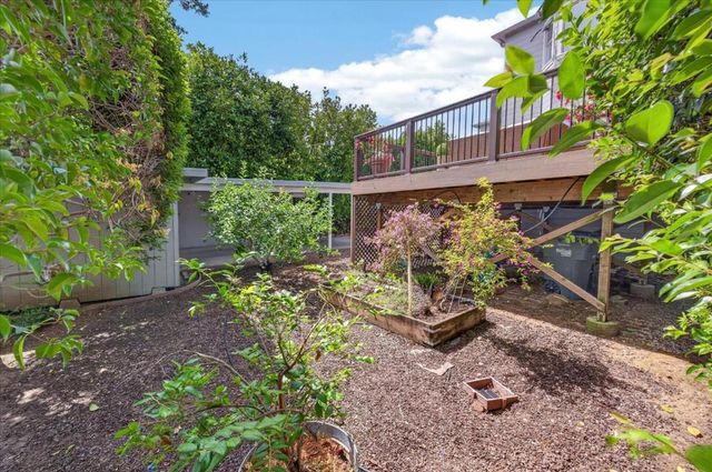3723 Alameda De Las Pulgas, Menlo Park, CA 94025