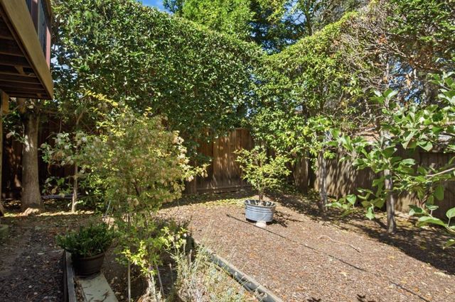 3723 Alameda De Las Pulgas, Menlo Park, CA 94025
