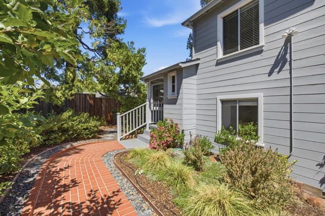 3723 Alameda De Las Pulgas, Menlo Park, CA 94025
