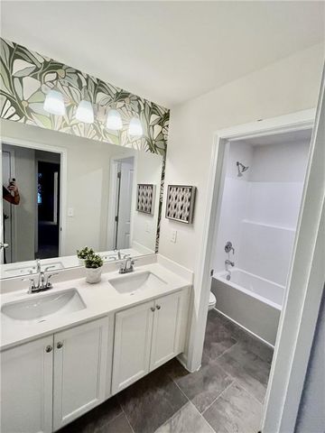 1817 Kingsmere Run Drive, Loganville, GA 30052