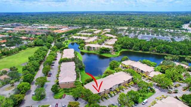 300 Crestwood Court N 307, Royal Palm Beach, FL 33411