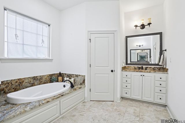 1110 Americana Blvd, Zachary, LA 70791