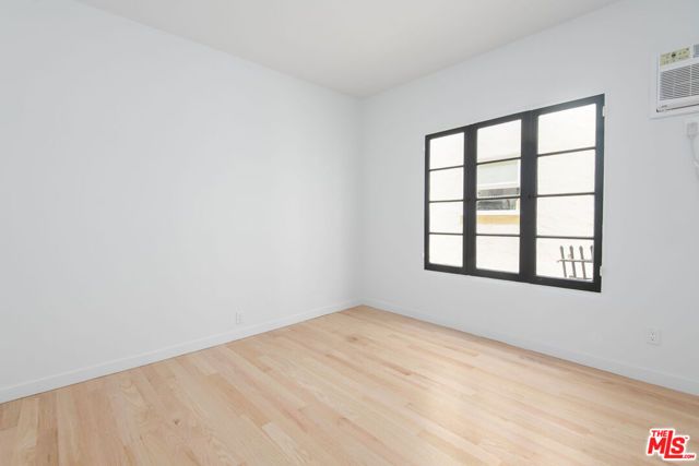 409 N Genesee Avenue 2, Los Angeles, CA 90036