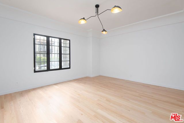 409 N Genesee Avenue 2, Los Angeles, CA 90036