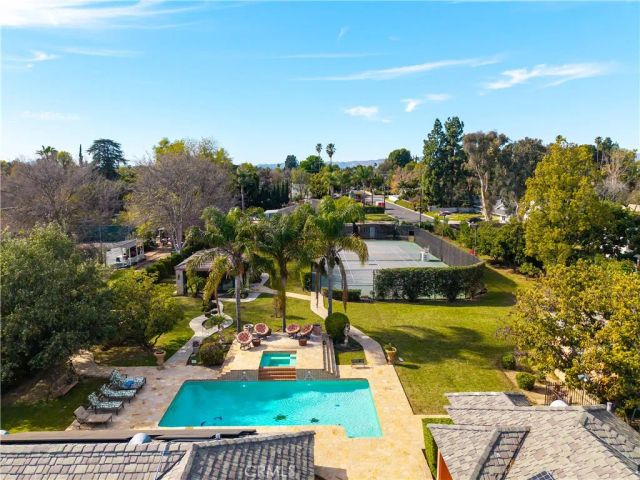 8547 Amestoy, Sherwood Forest, CA 91325