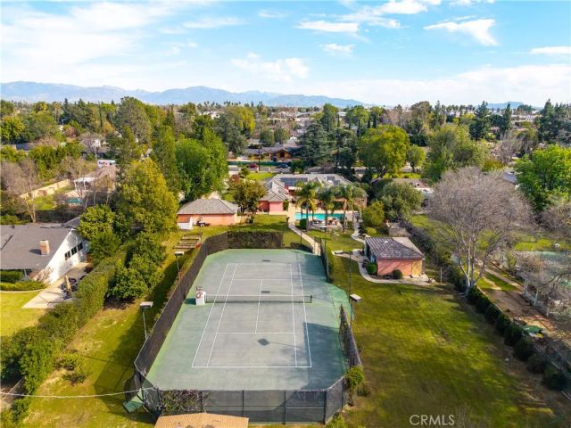 8547 Amestoy, Sherwood Forest, CA 91325