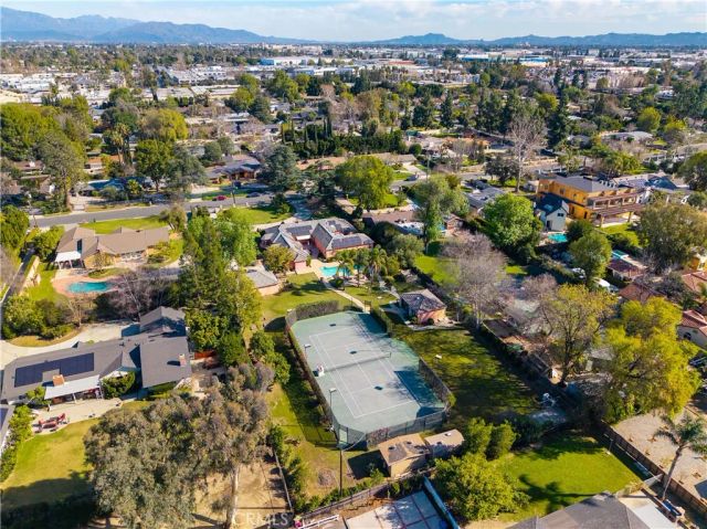 8547 Amestoy, Sherwood Forest, CA 91325