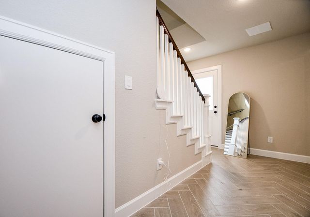 2033 Millbridge Spring, South Houston, TX 77051