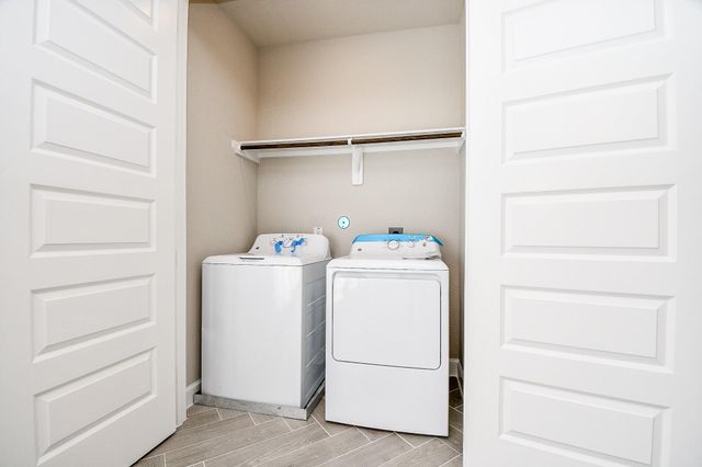 2033 Millbridge Spring, South Houston, TX 77051