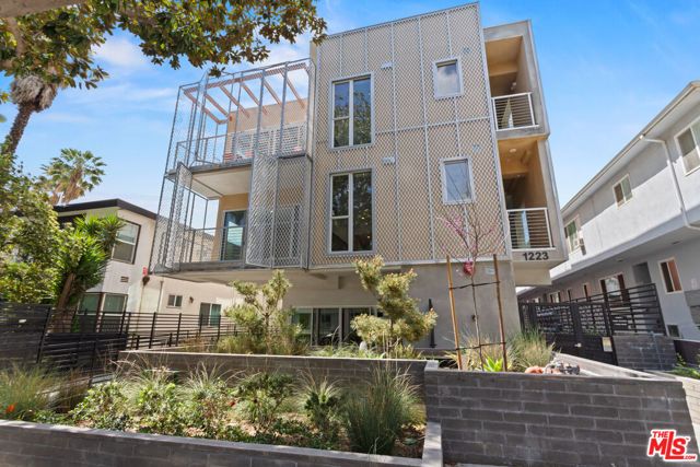 1223 N Hayworth Avenue 5, West Hollywood, CA 90046