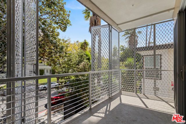 1223 N Hayworth Avenue 5, West Hollywood, CA 90046