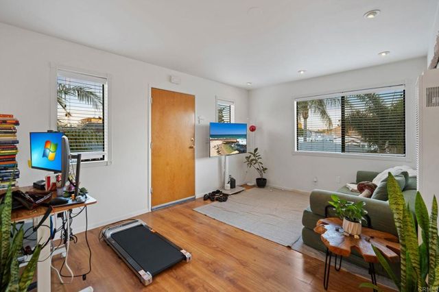 4222 24 SWIFT Avenue, San Diego, CA 92104