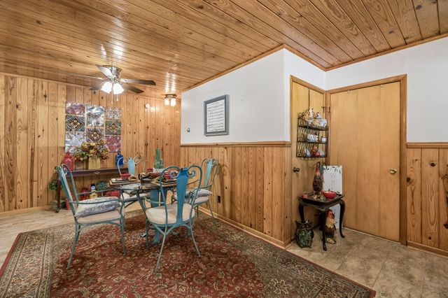 8997 Holmes Creek Rd, Smithville, TN 37166