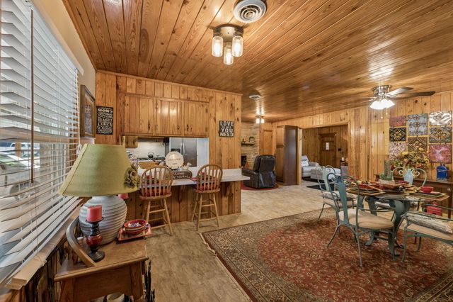 8997 Holmes Creek Rd, Smithville, TN 37166